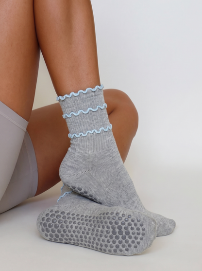 Ruffles Grip Sock - Gray