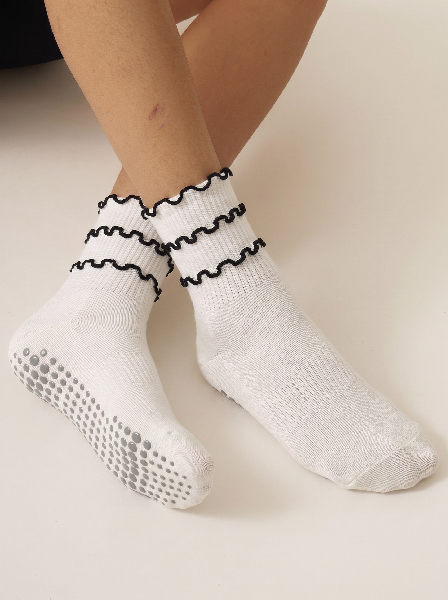 Ruffles Grip Sock - White