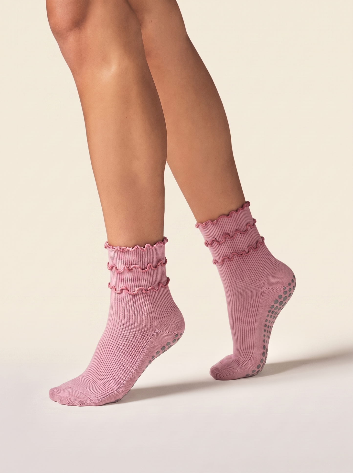 Ruffles Grip Sock - Pink