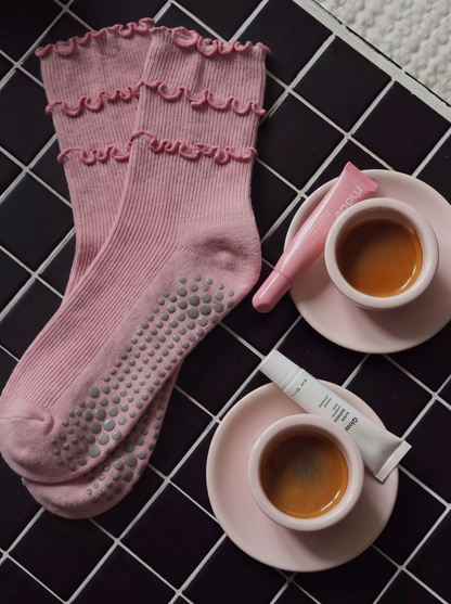 Ruffles Grip Sock - Pink