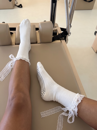 Pointe Grip Sock - White