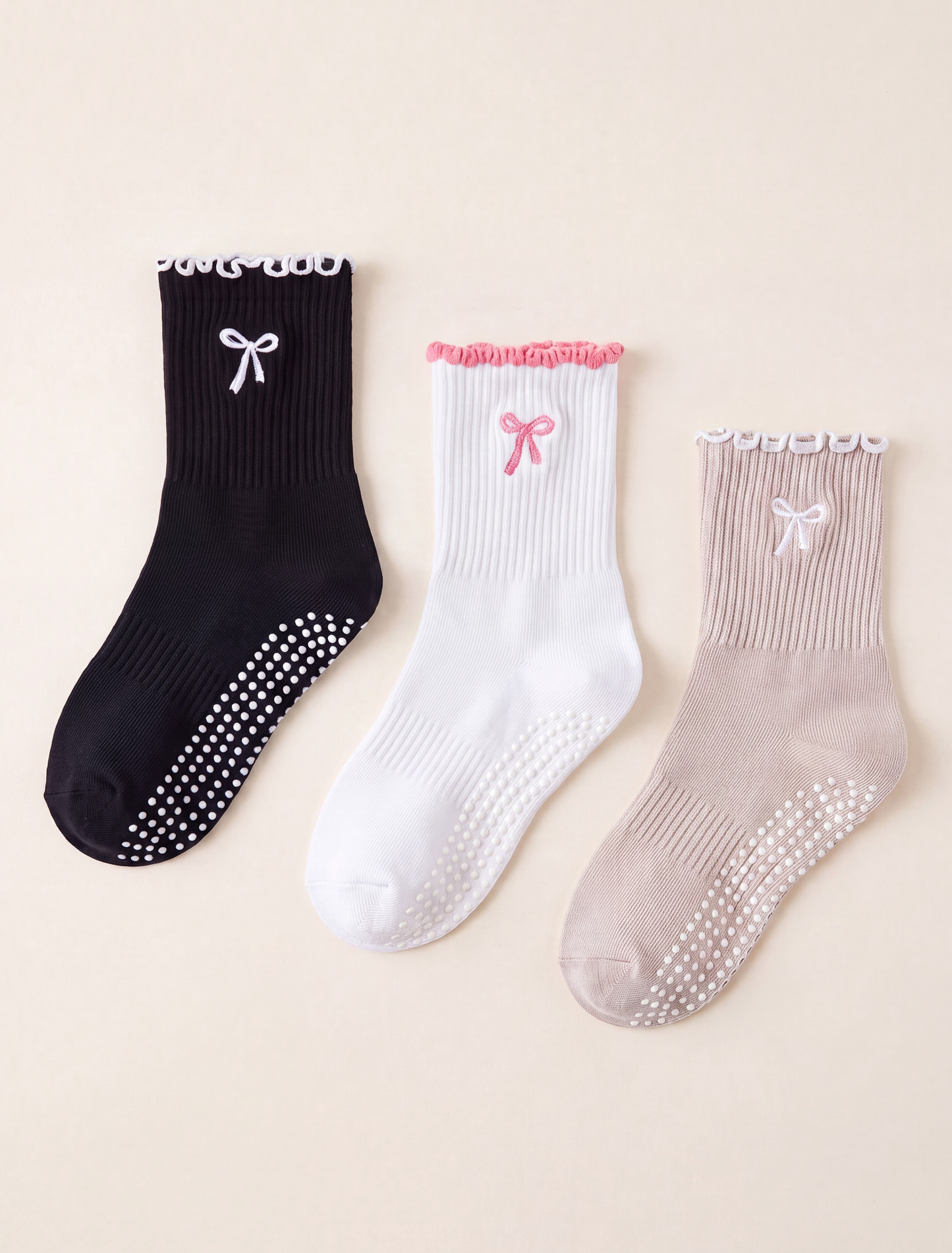 The Trio B - Bow Grip Socks