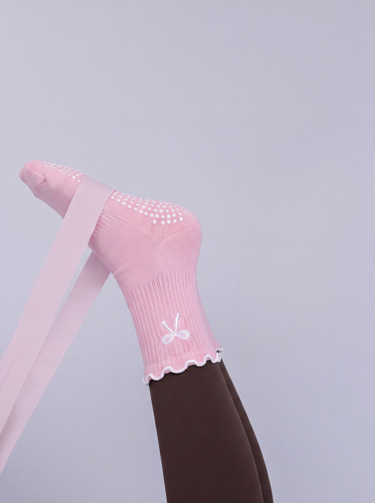 The Trio A - Bow Grip Socks