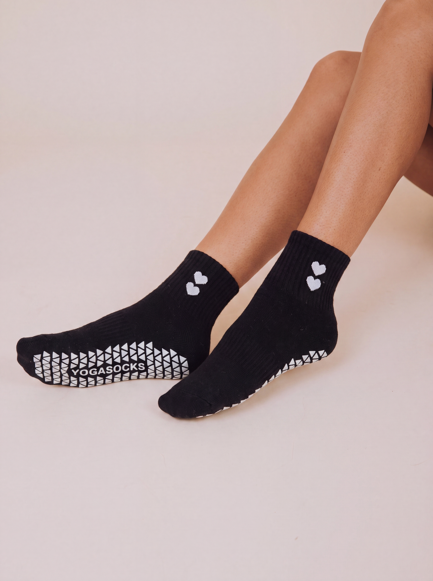 Sweetheart Ankle Grip Sock - Black (White Hearts)