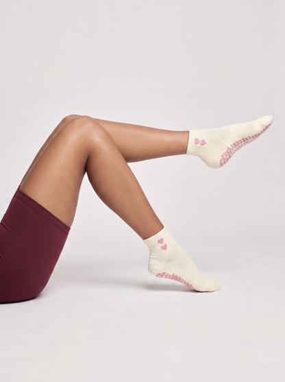 Sweetheart Ankle Grip Sock - White (Pink Hearts)